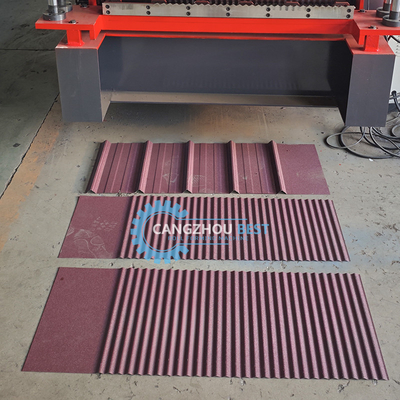 0.25-0.6mm উপাদান বেধ 5.5×1.4×1.5m ডাবল লেয়ার গঠনের মেশিন 8-12m/min গঠনের গতি